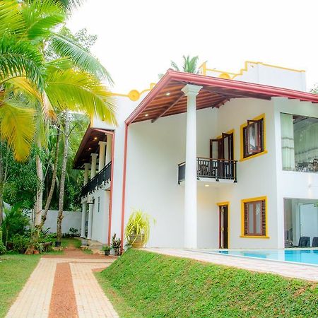 Villa White Хіккадува Екстер'єр фото