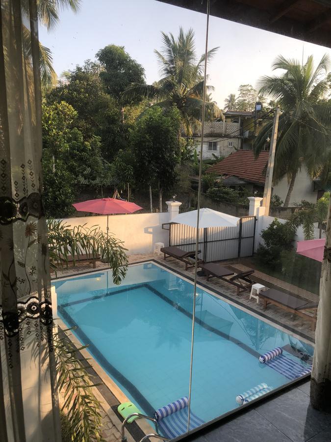 Villa White Хіккадува Екстер'єр фото