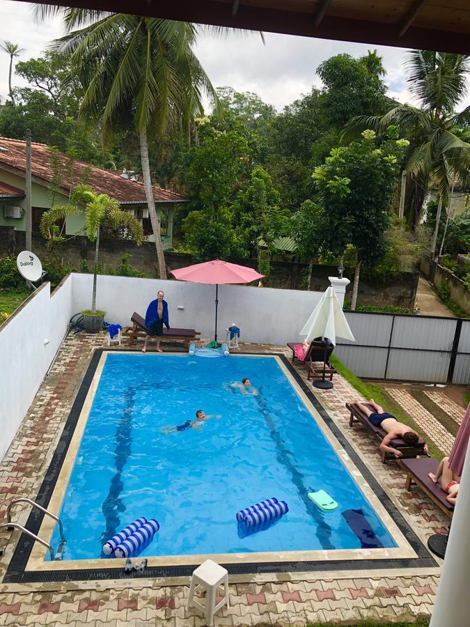 Villa White Хіккадува Екстер'єр фото